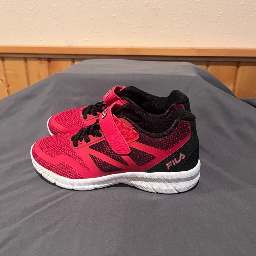 Boys FILA red sneakers sports running basketball